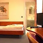 Prox ホテル アルンシュタット